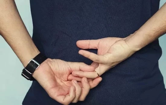 Desconfie! Estes 4 signos são os mais propensos à traição