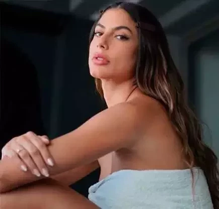 Além de Whindersson! 15 famosos que já posaram quase ou completamente nus - imagem 80355