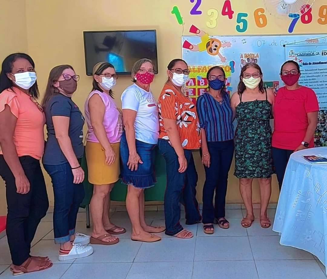 Monsenhor Gil dando aulas quando o assunto é educação especializada