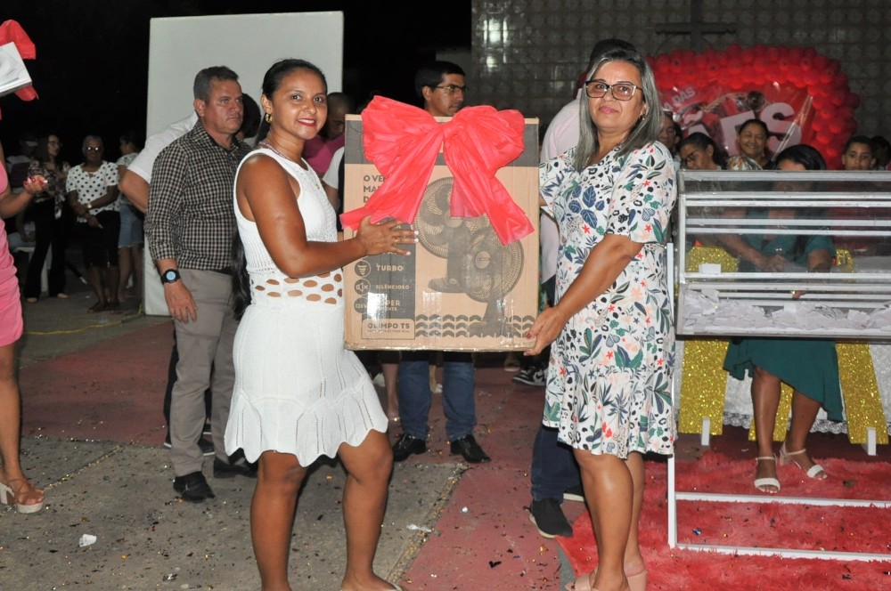 Prefeitura de Hugo Napoleão realiza festa em homenagem às Mães - Imagem 12