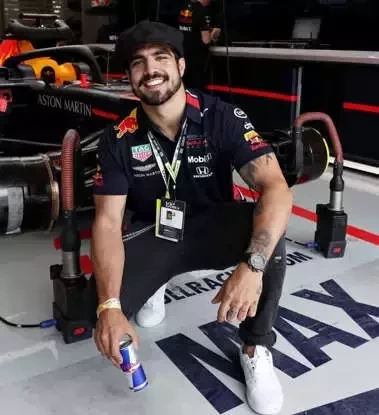 Até 13! Saiba com qual idade 17 famosos brasileiros perderam a virgindade - imagem 84708