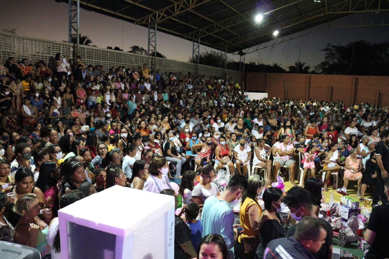 Recorde de público, de brindes festa para as mães de Monsenhor Gil