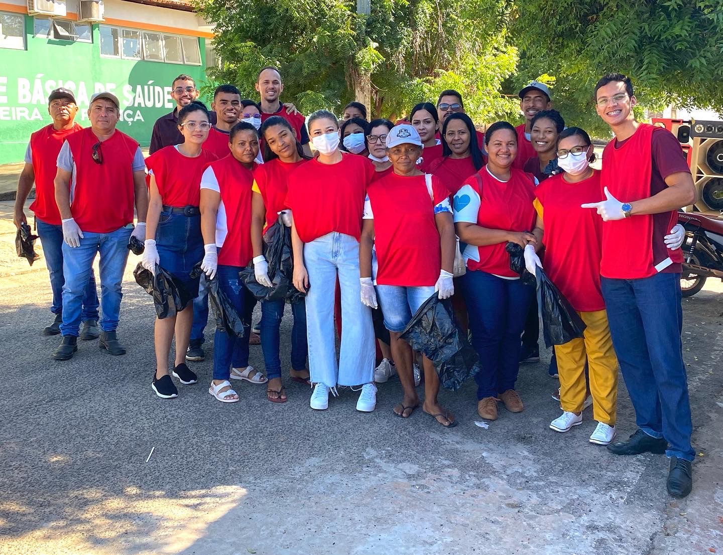 Mutirão da limpeza contra a dengue é realizado em Passagem Franca do Piauí (Foto: Divulgação)