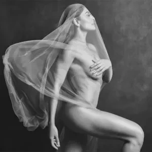 Xuxa, Sabrina Sato e mais: Relembre 13 famosas que já posaram nuas - imagem 82969