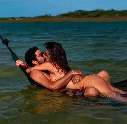 É o amor! Listamos 20 casais para lá de apaixonados do mundo dos famosos - imagem 86728