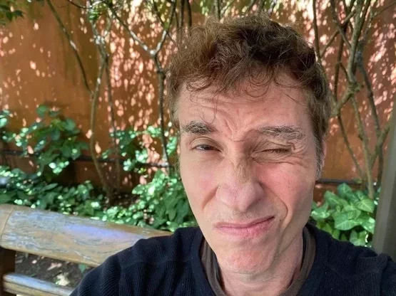 Além de Whindersson Nunes! 15 famosos que venceram o vício em drogas - imagem 87035