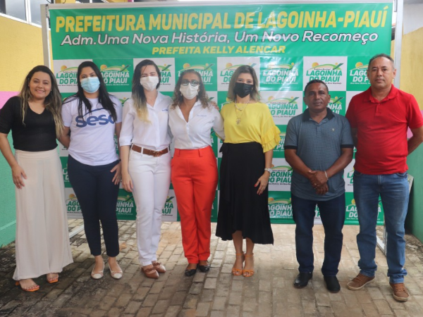Unidade Móvel de Saúde da Mulher realiza atendimentos gratuitos em Lagoinha
