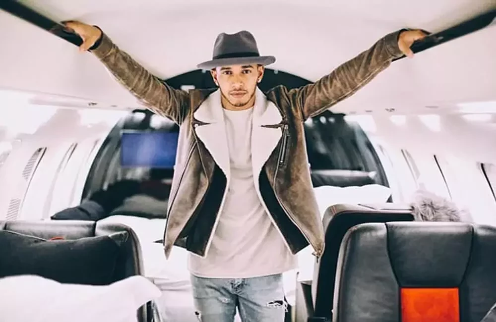 Os jatinhos dos famosos 