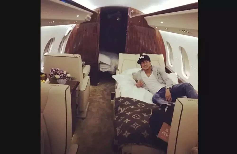 Os jatinhos dos famosos 