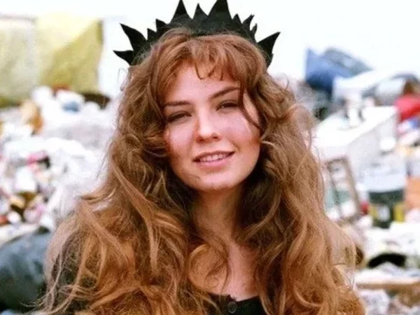 Quantos anos os atores tinham quando gravaram “Maria do Bairro”? 