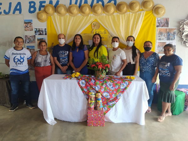 ITAINÓPOLIS: Escola Sebastião Gonçalves Guimarães realiza exposição