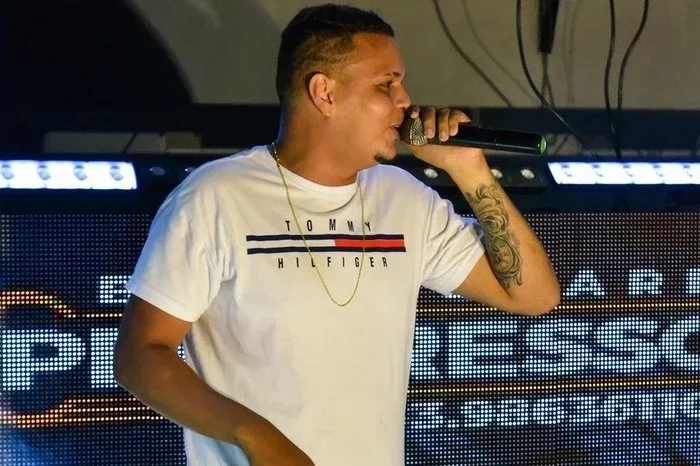 Conheça Tarik Lima, cantor que morreu em acidente com a namorada - imagem 89658