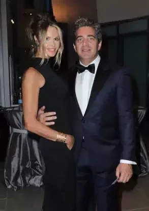 Tem brasileiro na lista! 15 famosos que já se relacionaram com bilionários - imagem 90069