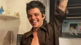 Filha de Débora Bloch e namorado trans surgem em clima quente; fotos! - imagem 85854