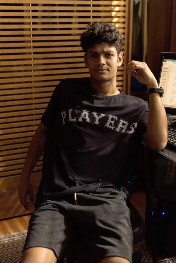 Renato (Gabriel Santana)