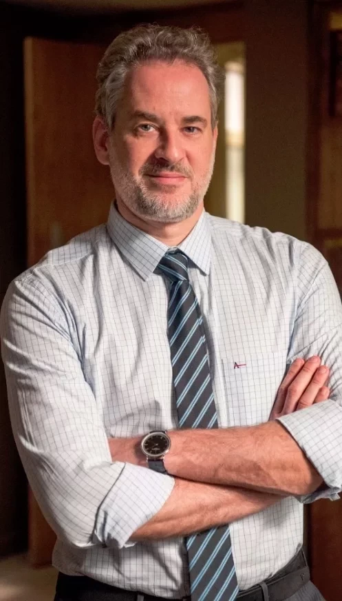 Deputado Ibraim (Dan Stulbach)