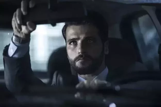 Disfarçados! 15 Famosos que escondem as carecas e você não sabia - imagem 91942