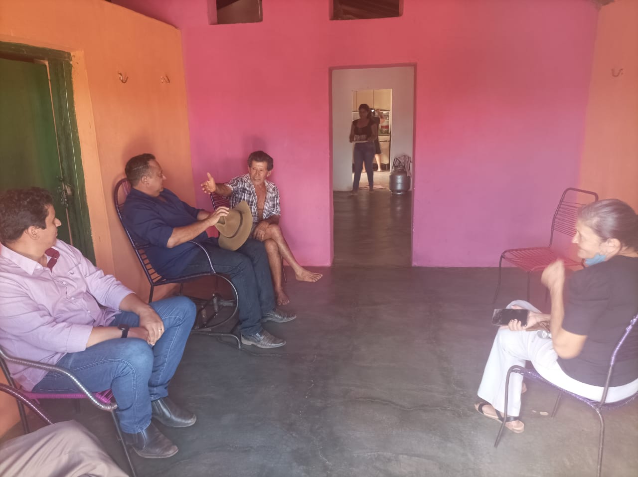 Prefeito Miguel Rodrigues visita localidade Paulista e acompanha obra - Imagem 9