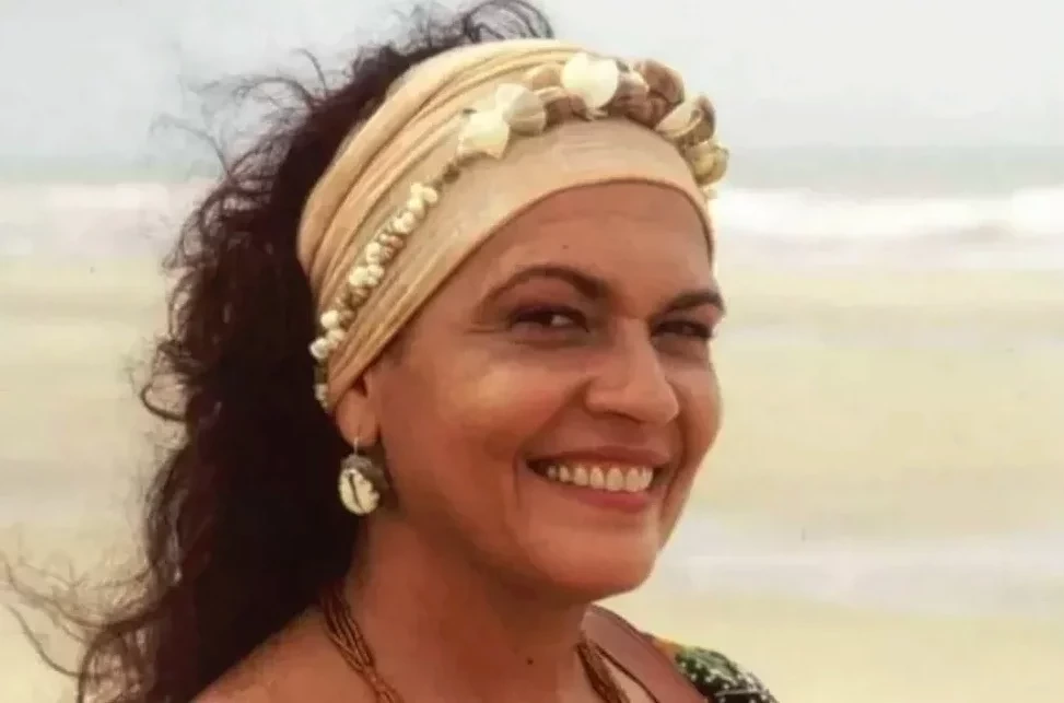 Regina Dourado (Olga Moura Feijó)