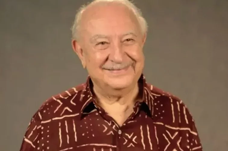 Sérgio Mamberti (Dr. Arnour)