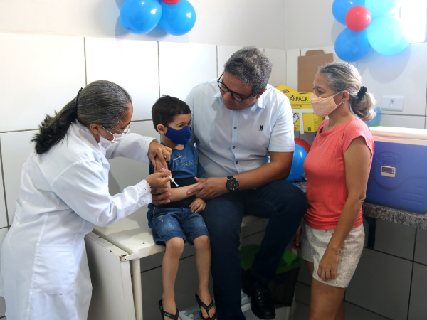 Água Branca é pioneira na vacinação de crianças de 3 a 5 anos.