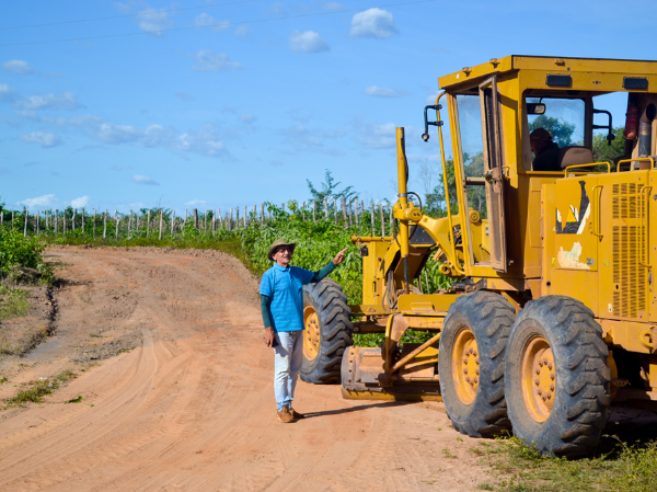 Prefeitura Municipal inicia a revitalização de estradas vicinais