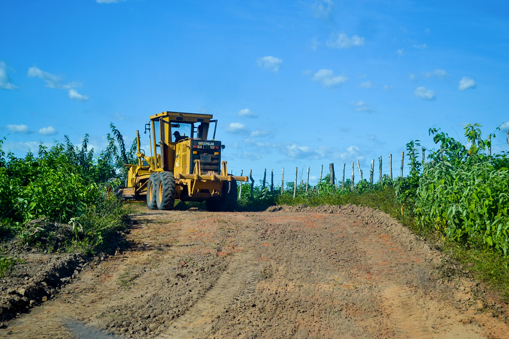 Prefeitura Municipal inicia a revitalização de estradas vicinais - Imagem 5