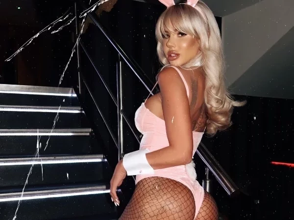 Coelhinha fala das festas na Mansão Playboy: “Sempre de lingerie ou pelada”