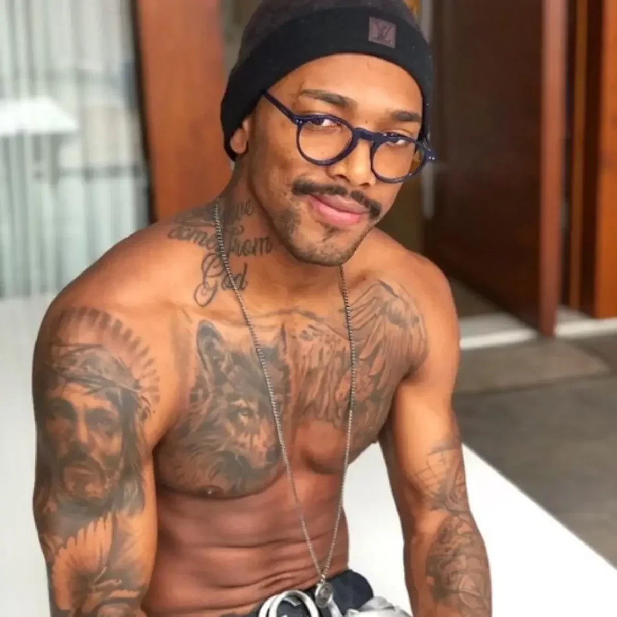 Confira alguns cantores que já se envolveram em polêmicas com ex-mulheres - imagem 94789