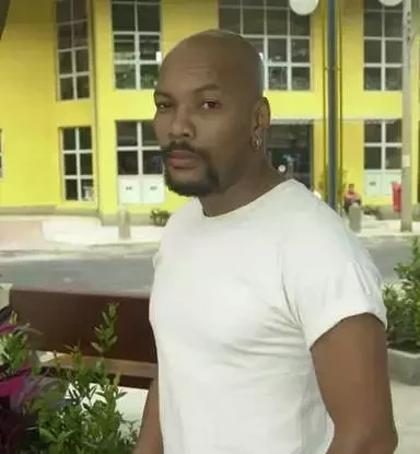 Lembra deles? 20 famosos que deixaram a fama por empregos "normais" - imagem 91095