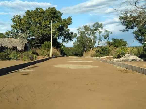 Prefeitura de Lagoinha iniciou Obra do Calçamento do Assentamento Portal