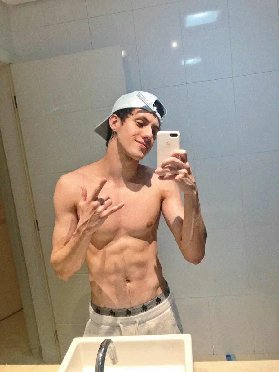 A mulher cresceu e está linda. Saiba com quem a atriz Mel Maia já ficou - imagem 91228