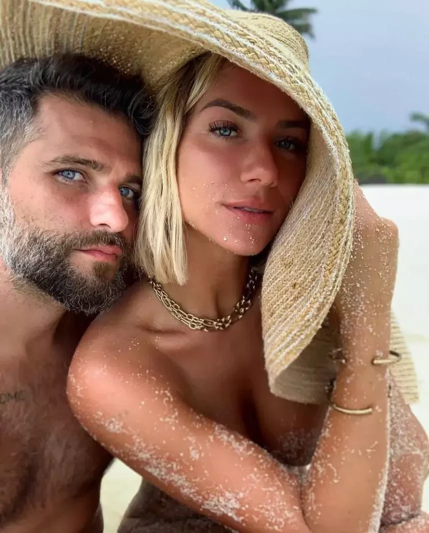 Clima quente : veja os casais famosos que já posaram completamente nus  - imagem 96742