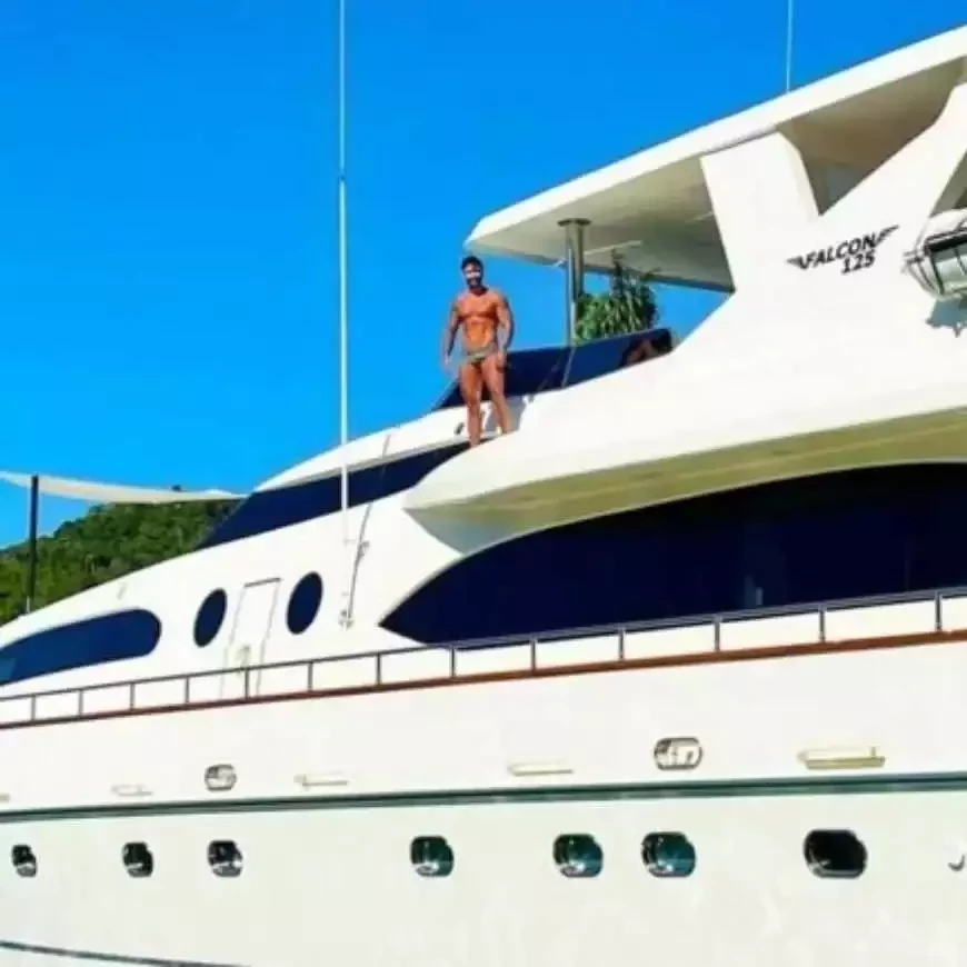 O iate do Gusttavo Lima