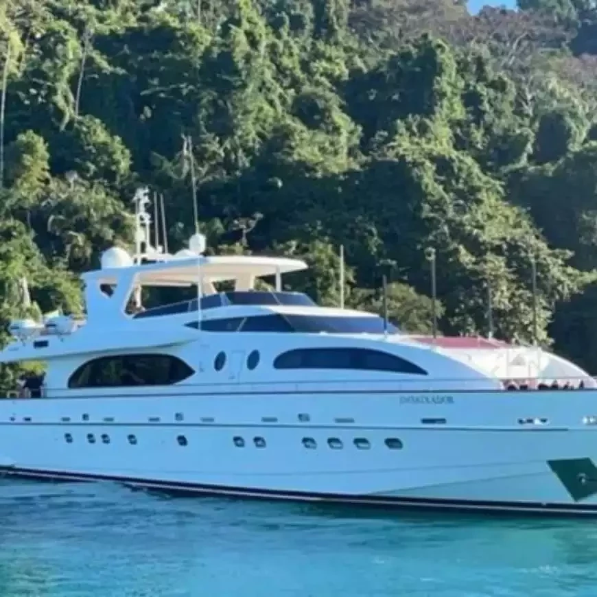 O iate do Gusttavo Lima