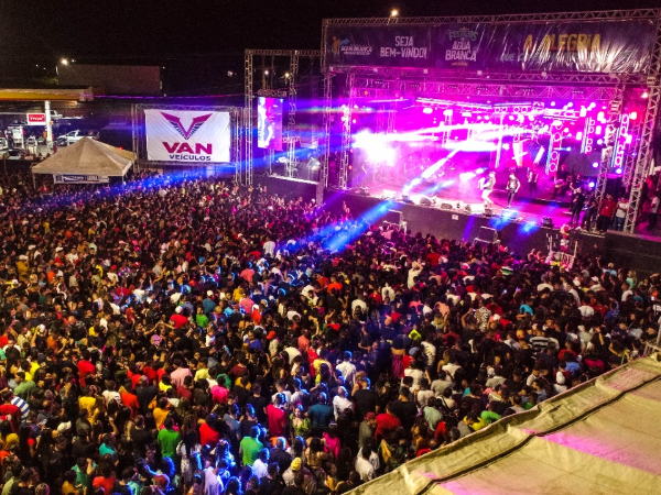 Recorde de público marcam o encerramento dos Festejos em Água Branca 