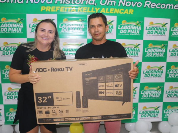 Prefeita Kelly Alencar realizou Homenagem aos Pais de Lagoinha 