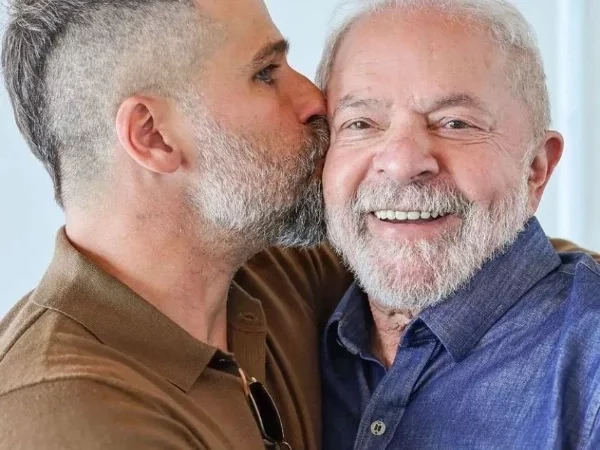 Veja os famosos que já declaram voto para presidente 