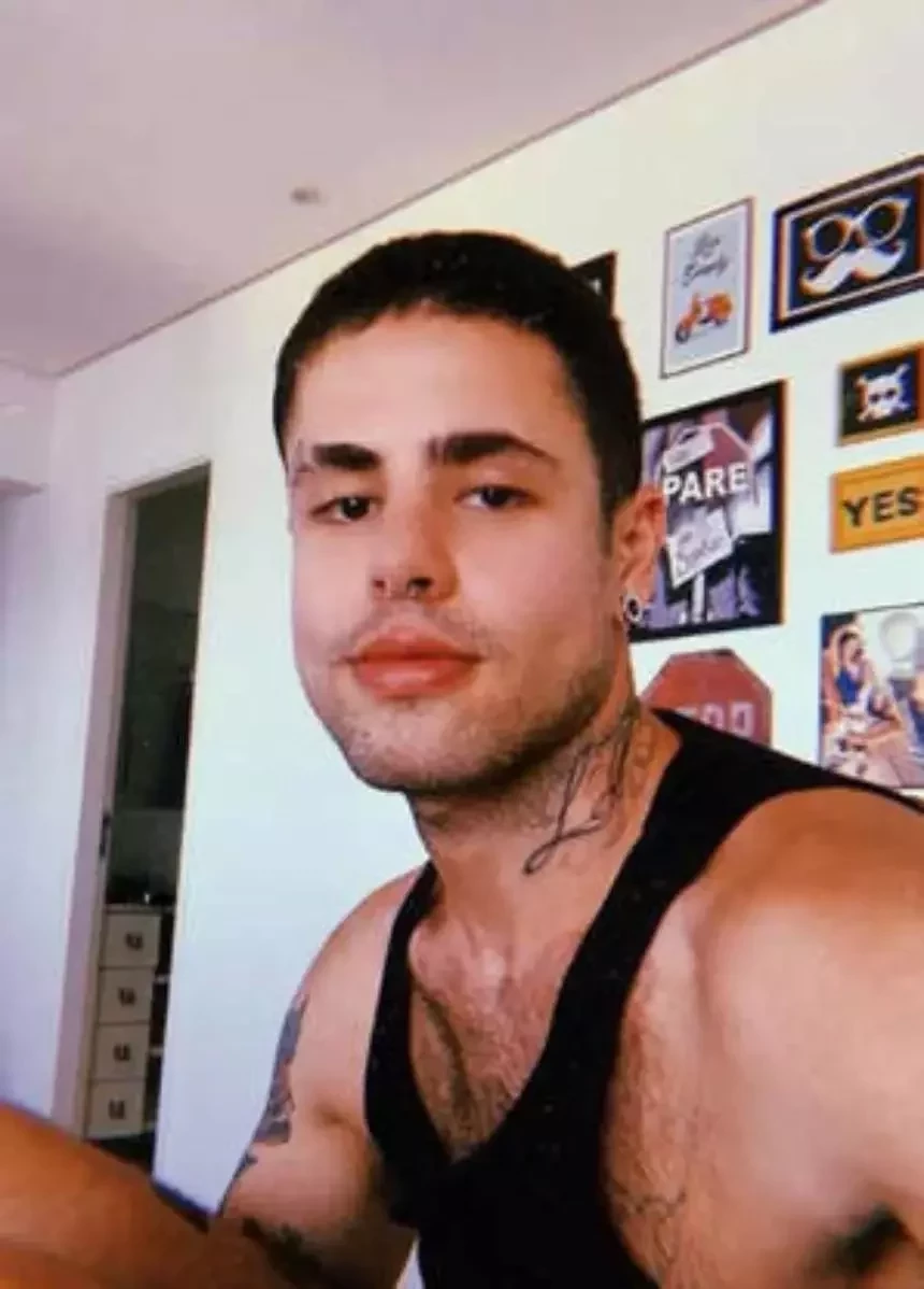 Sem preconceito! Conheça 10 Famosos que convivem com o vírus HIV - imagem 96038