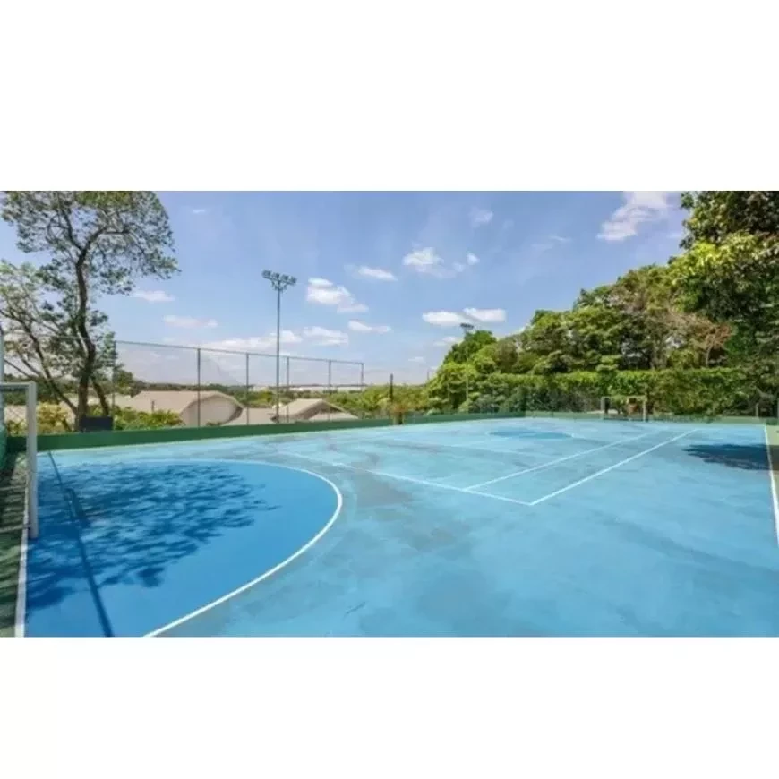 Rick, dupla de Renner