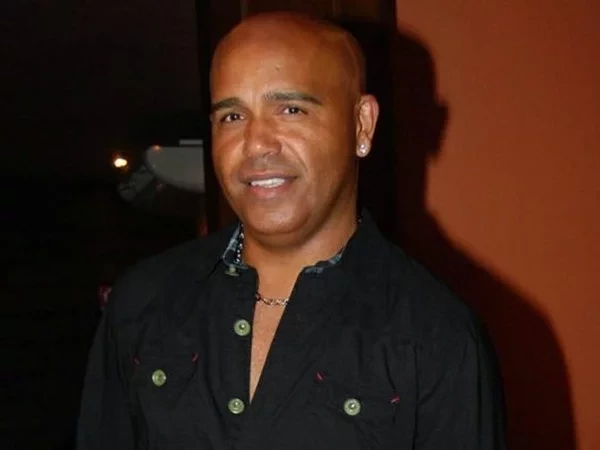 Rick, dupla de Renner, coloca mansão à venda por fortuna. Confira as fotos!