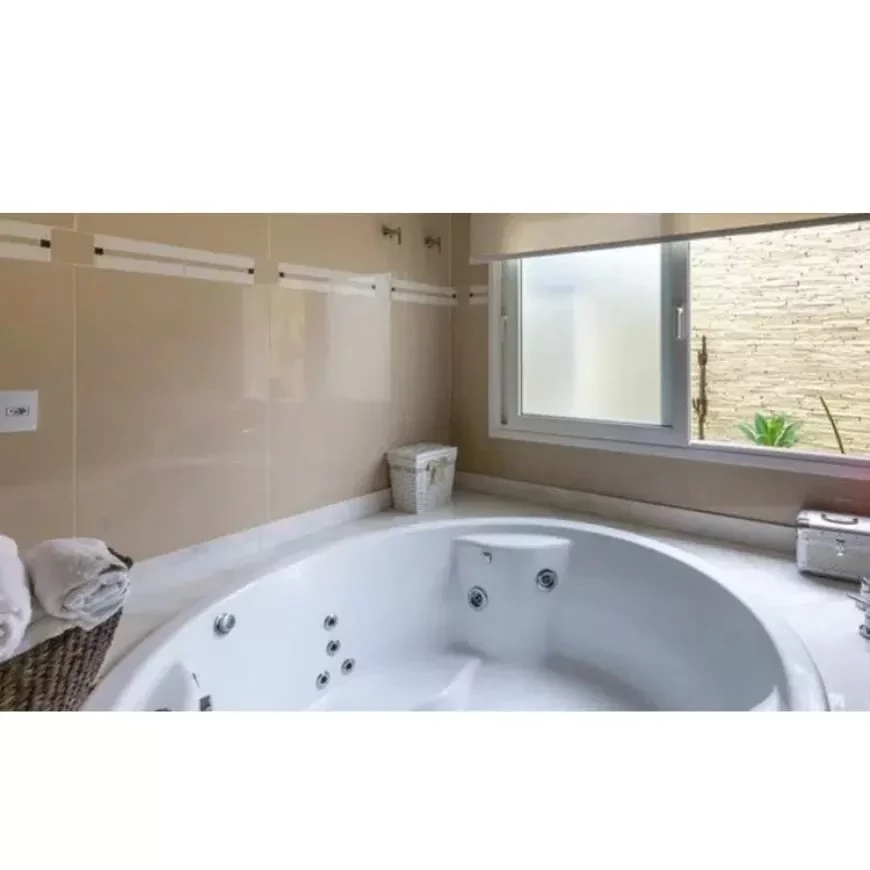 Rick, dupla de Renner