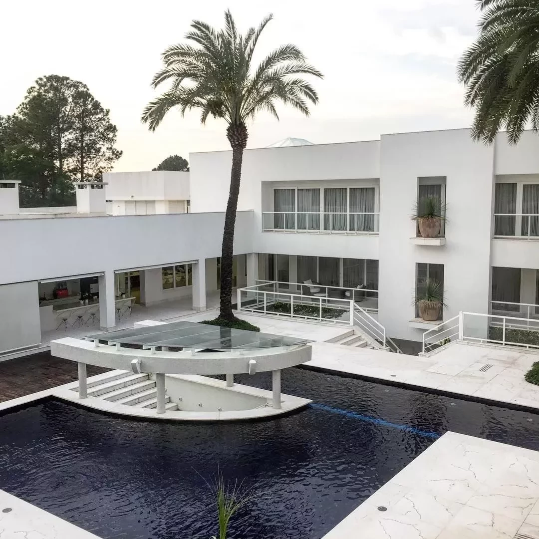 Riqueza: Conheça as mansões luxuosas de alguns famosos brasileiros. Lista! - imagem 101126