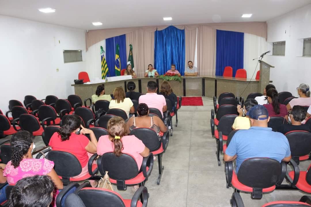 Prefeito João Luiz entrega tablets para Agentes Comunitários de Saúde - Imagem 3