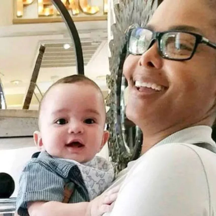 Além de Claudia Raia, outras famosas que viraram mães após os 50 - imagem 102371