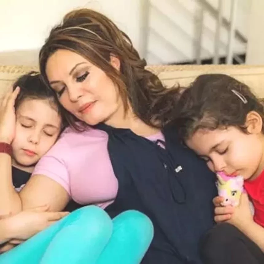 Além de Claudia Raia, outras famosas que viraram mães após os 50 - imagem 102369