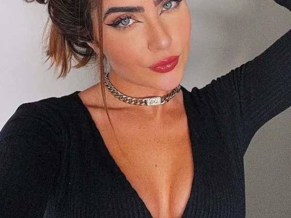 Jade Picon completa 21 anos: veja fortuna, polêmicas e romances da atriz