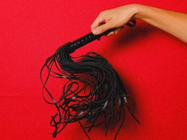 Tesão por axila e estátua: Veja as fantasias sexuais que vão te surpreender