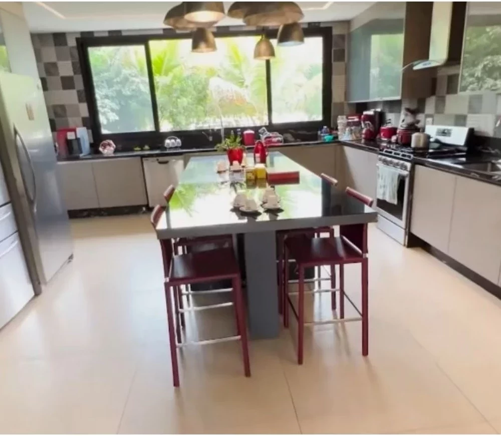 Mansão do Zé Felipe e Virgínia