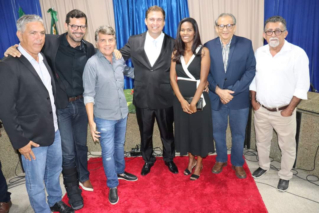 Posse do novo vereador de Monsenhor Gil, Lourão da Canafístula  - Imagem 11